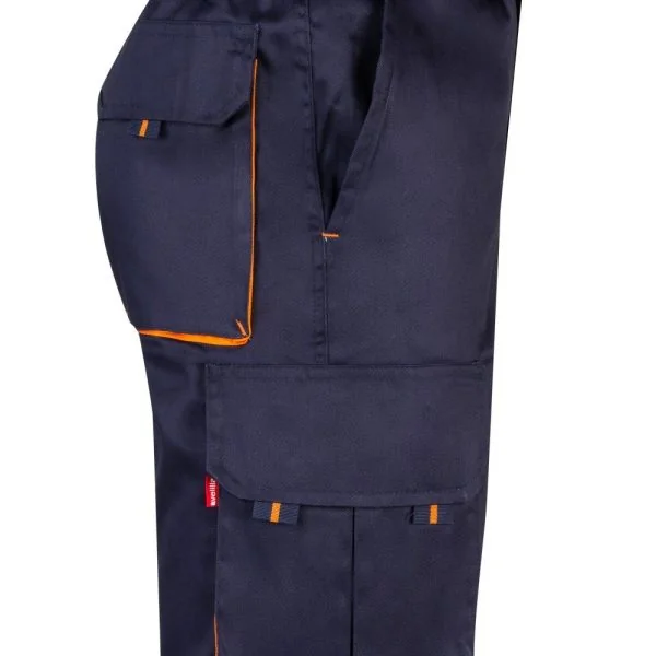 Multi-Pocket Stretch Bermuda Shorts gallery