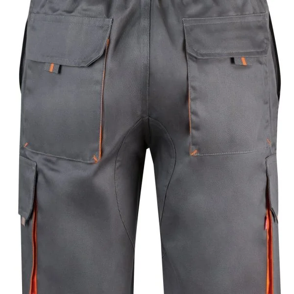 Multi-Pocket Stretch Bermuda Shorts gallery