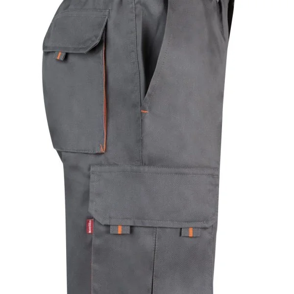 Multi-Pocket Stretch Bermuda Shorts gallery