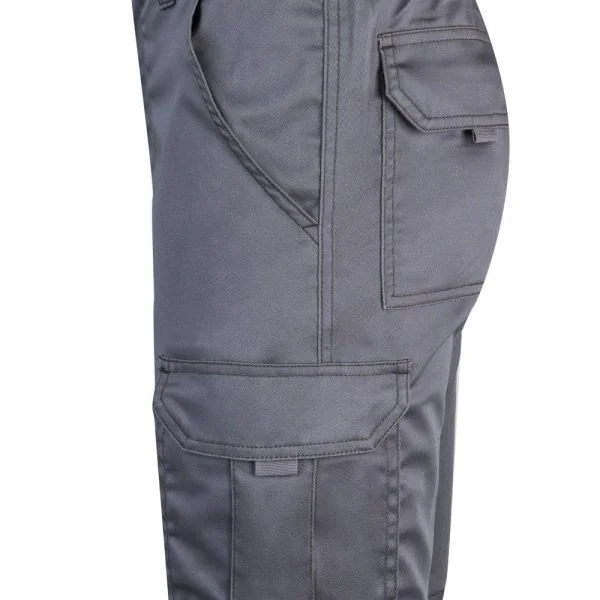 Multi-Pocket Stretch Bermuda Shorts gallery