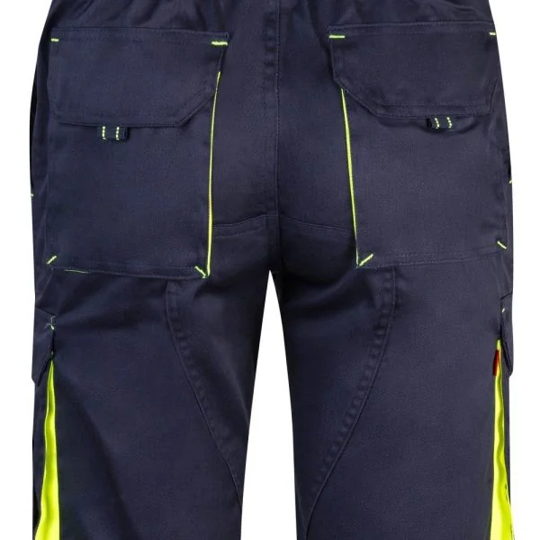 Two-Tone Multi-Pocket stretch Bermuda Shorts gallery