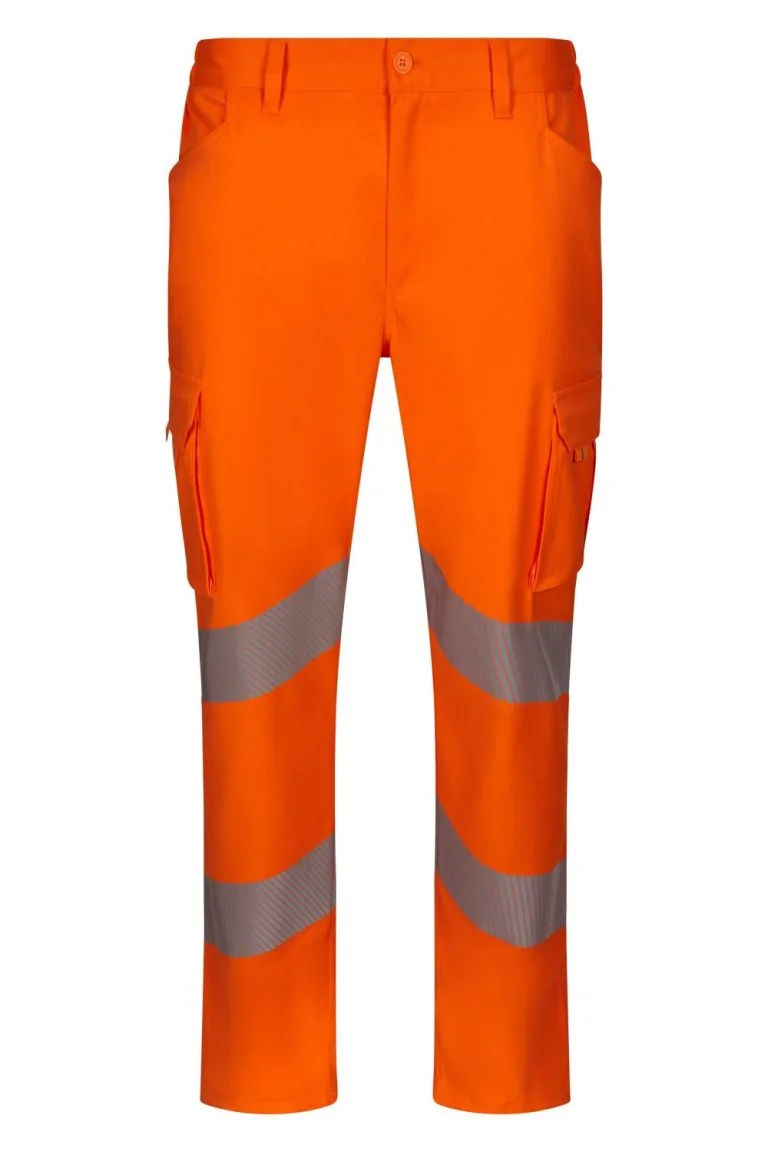 Stretch trousers with segmented tape